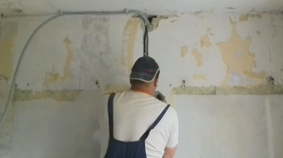 Прокладка проводки по потолку